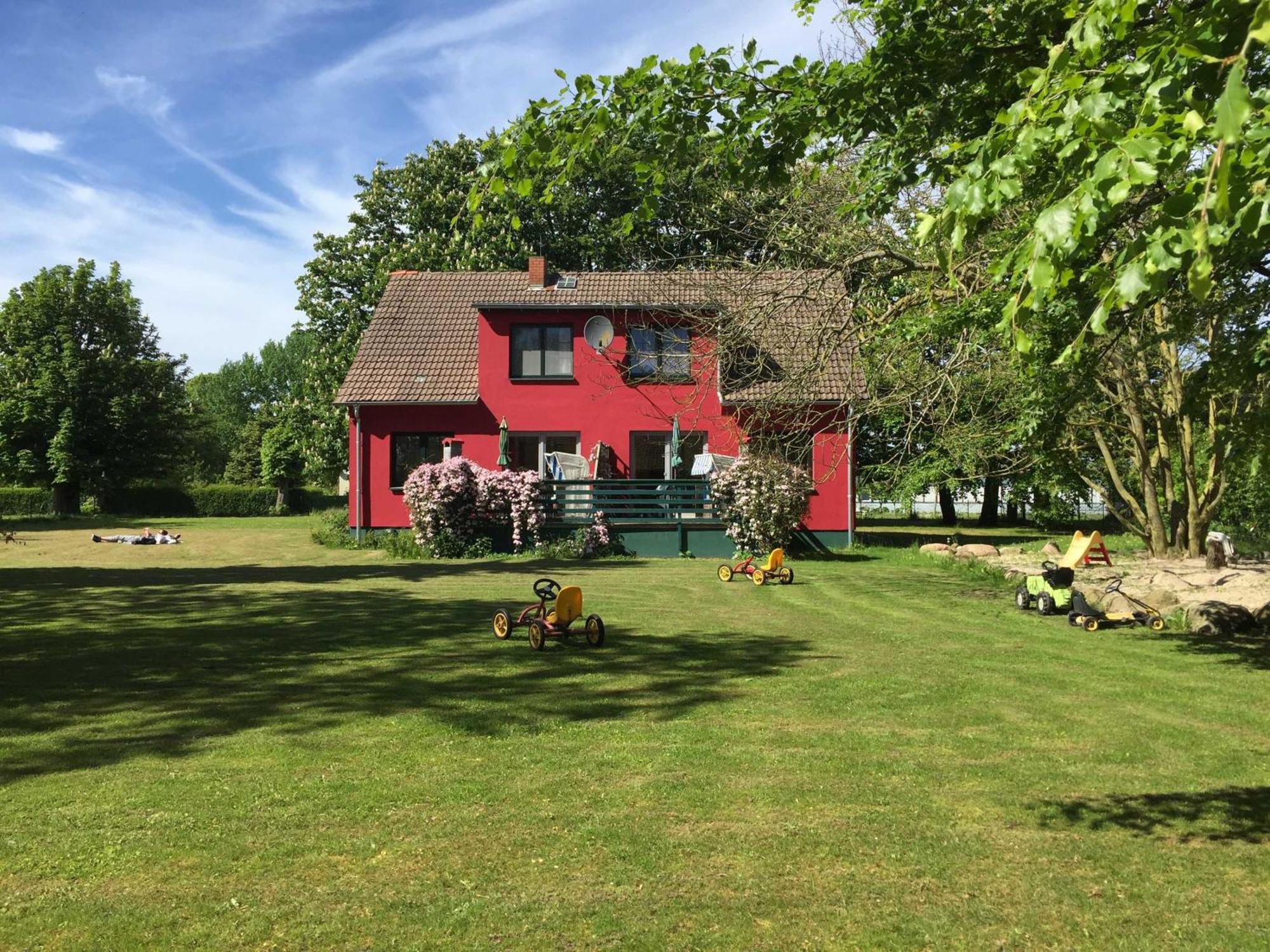 Ferienhaus 1 _ Ferien Im Gutspark Mattchow Eksteriør billede